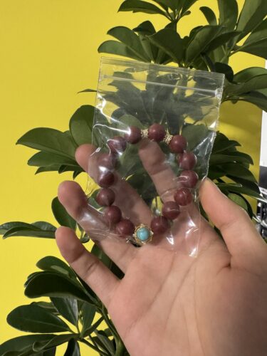 Click to view full screen Madame Hua Rui Court Incense Bracelet photo review