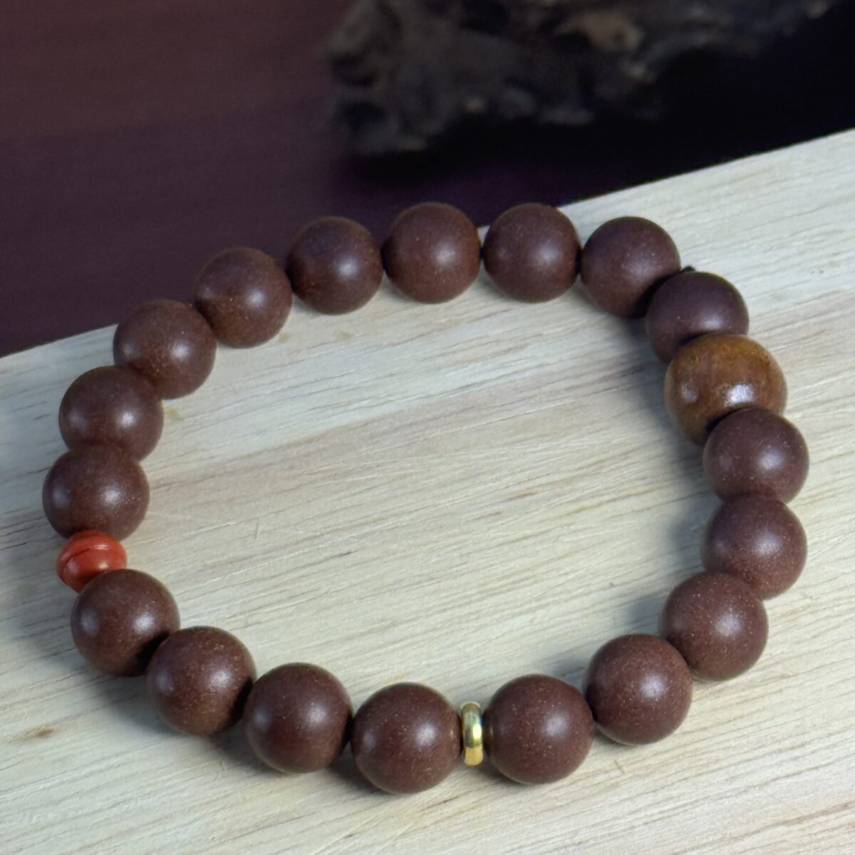 b74289169c0e1b3a41bf36247d3c2364 Herbal Awaken & Airway Comfort Bracelet – Image 1