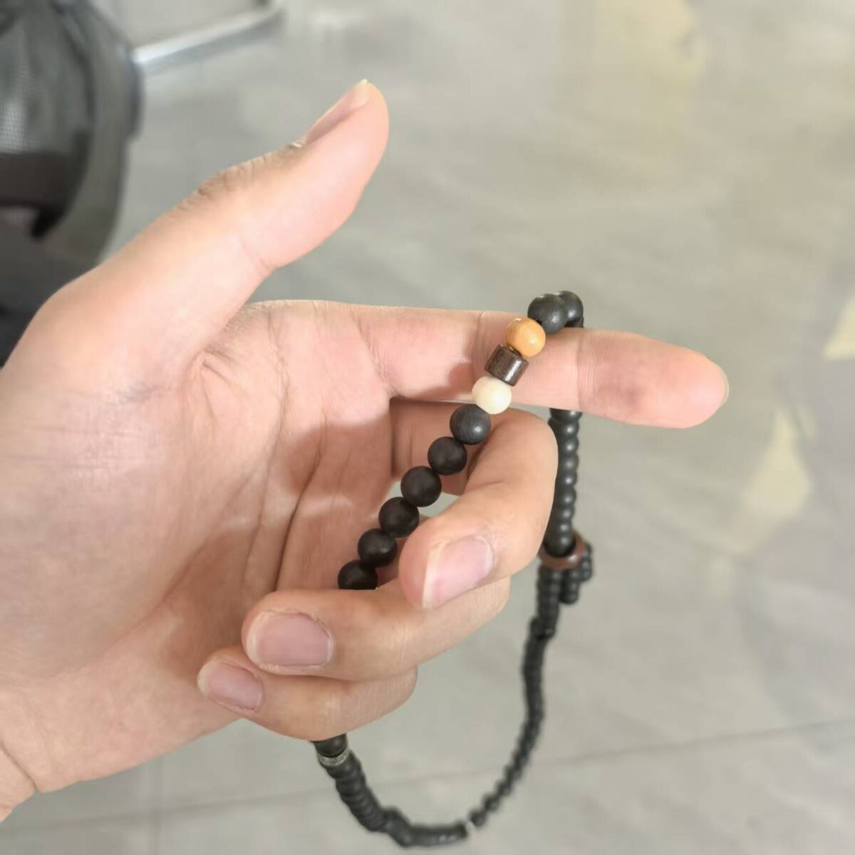 Black Dragon Ambergris Incense Beads Bracelet – Image 4