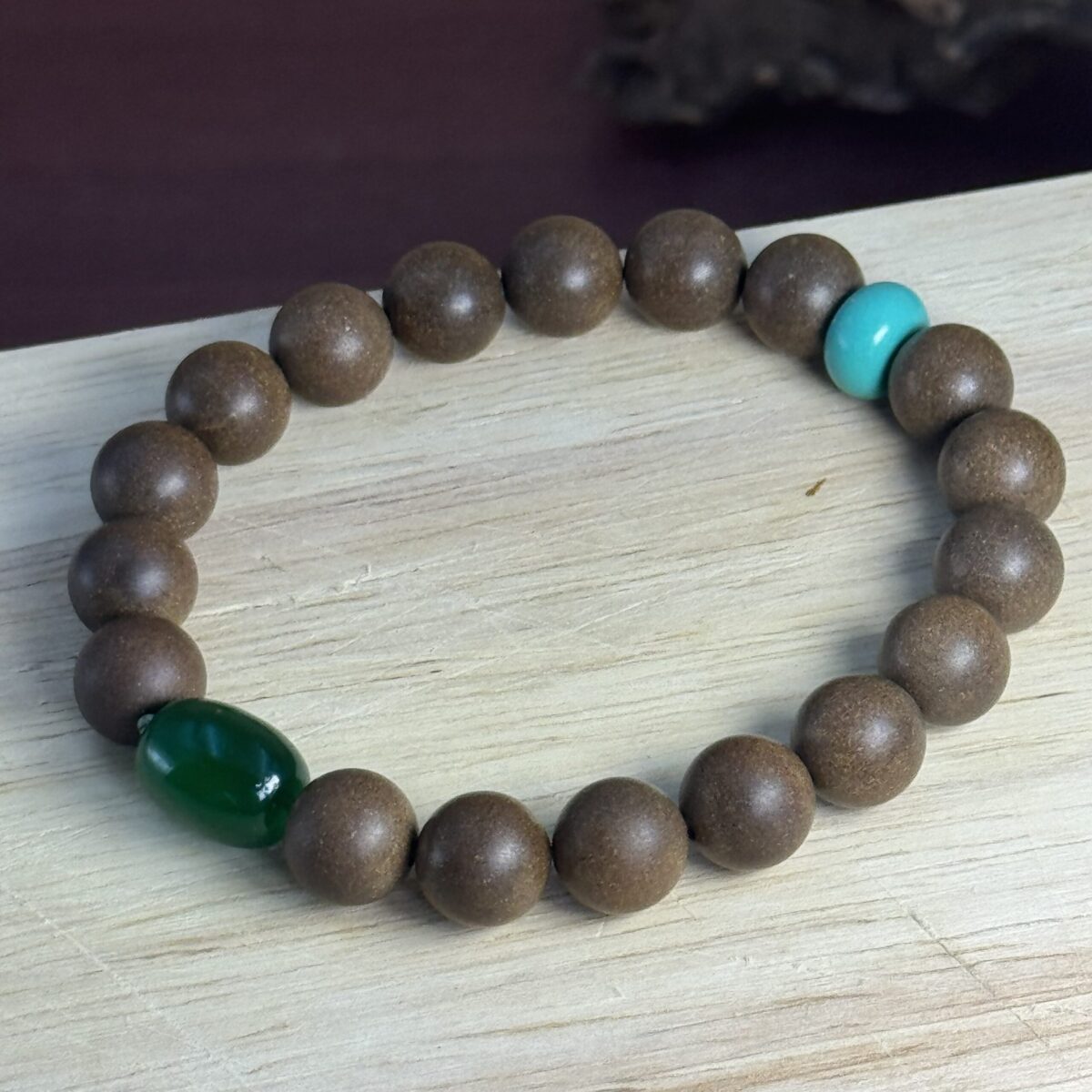 dee9f0f4402d0091585d46eab3e2e8a8 Herbal Respiratory Comfort Bracelet – Image 1